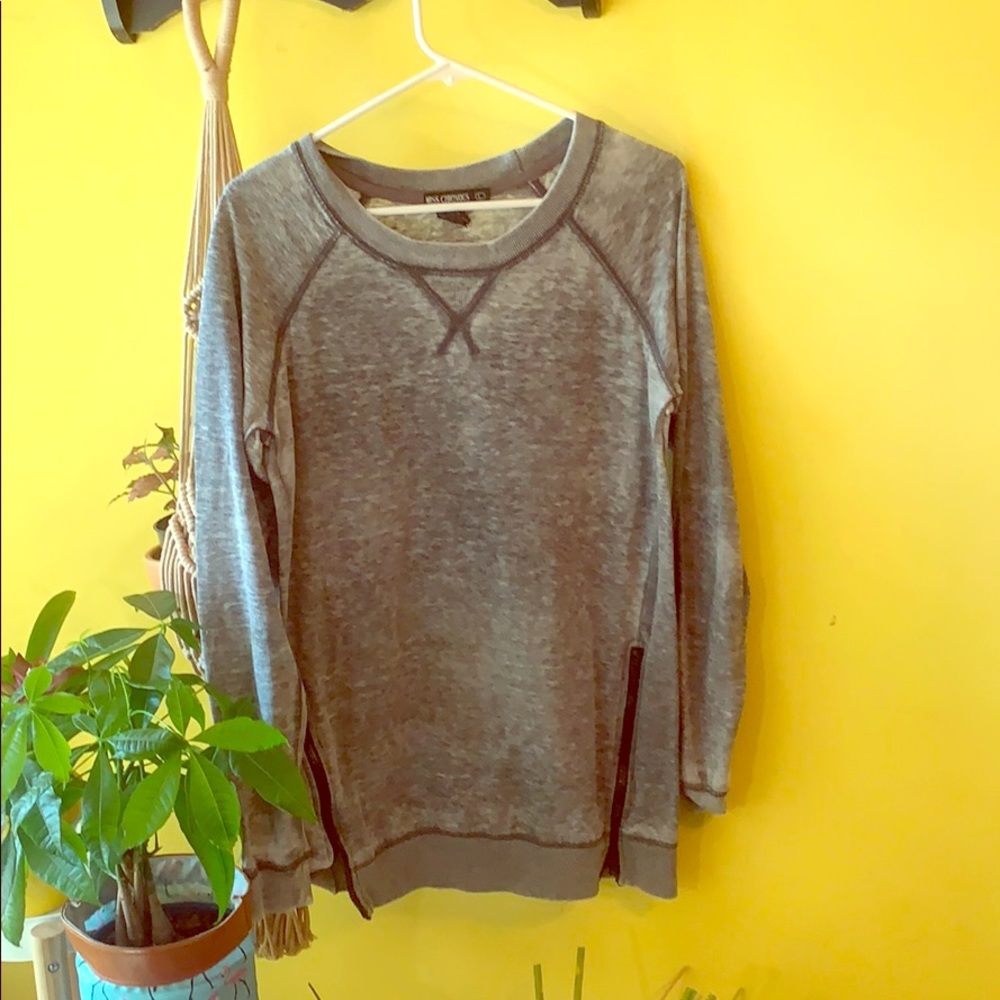 Long sleeve sweater